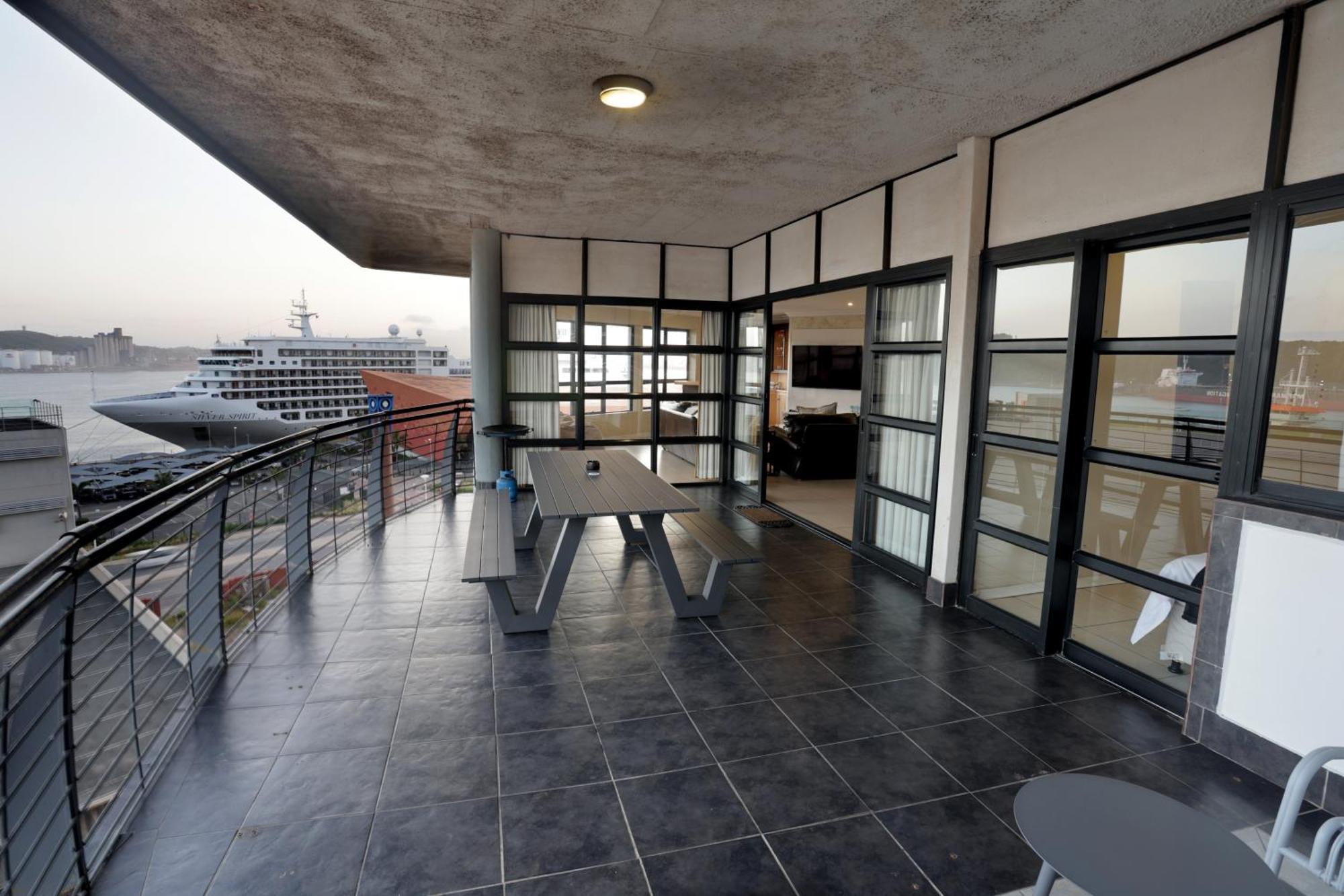 Stay At The Point - Peaceful Plentiful Penthouse Durban Ngoại thất bức ảnh