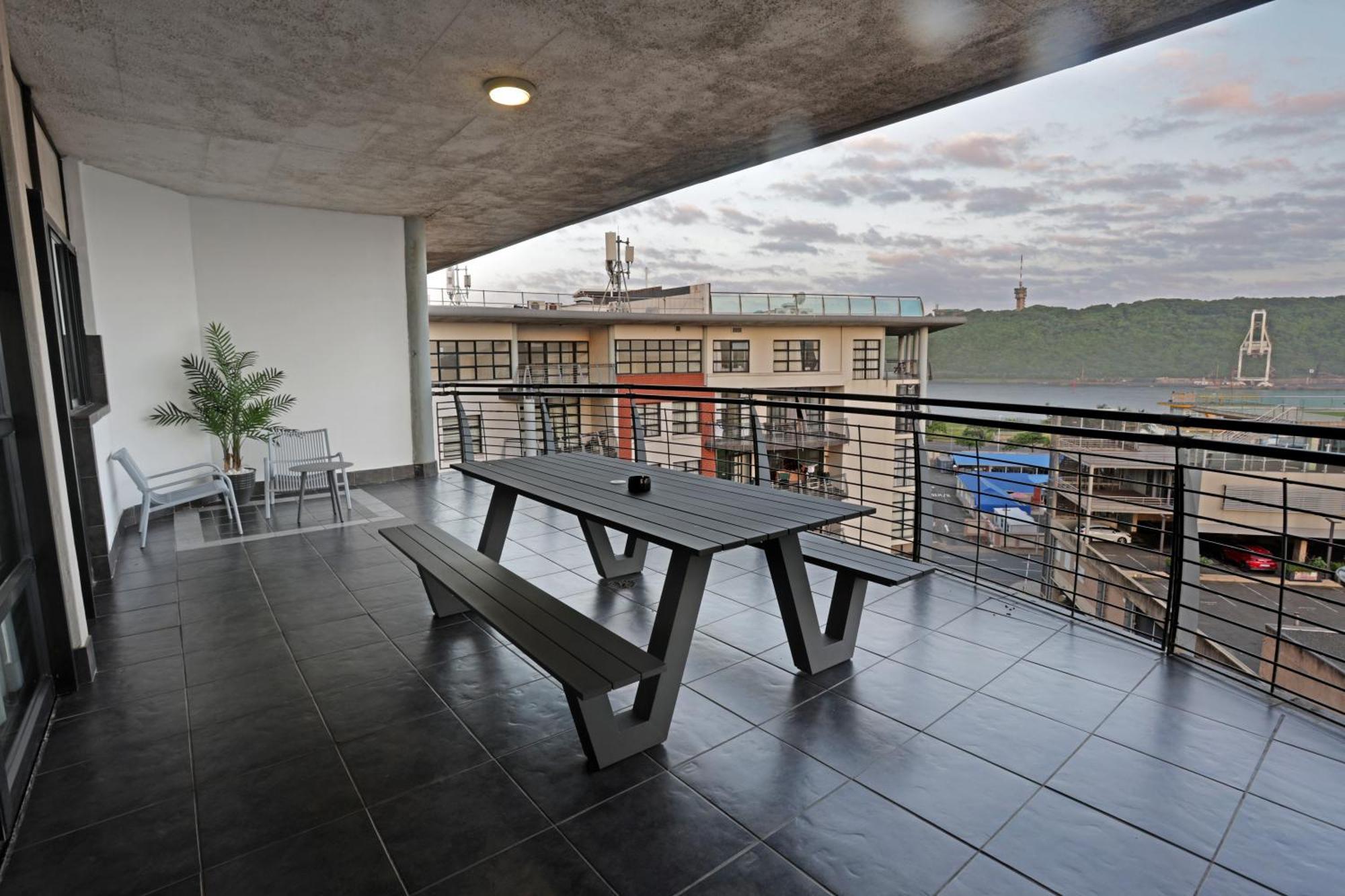 Stay At The Point - Peaceful Plentiful Penthouse Durban Ngoại thất bức ảnh